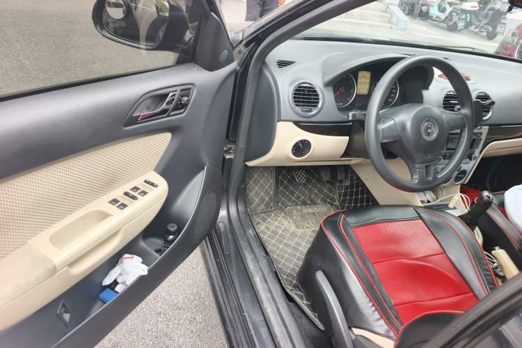 Used Volkswagen Lavida 2011 1.6L Manual Joy Version Driver Seat