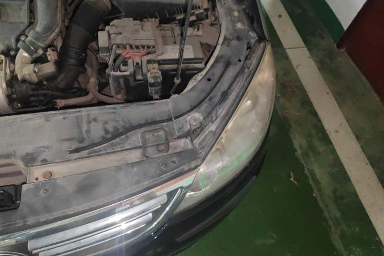 Used Volkswagen Lavida 2011 1.4 TSI Manual Prestige Edition Engine Bay Left