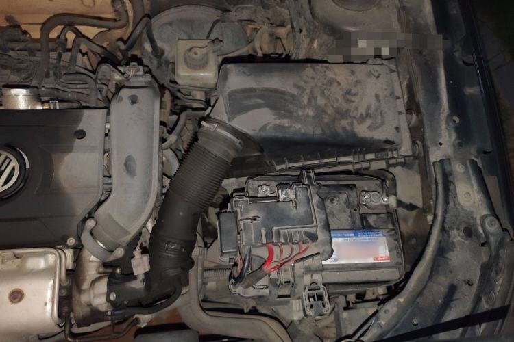 Used Volkswagen Lavida 2011 1.4 TSI Manual Prestige Edition Engine Bay Left