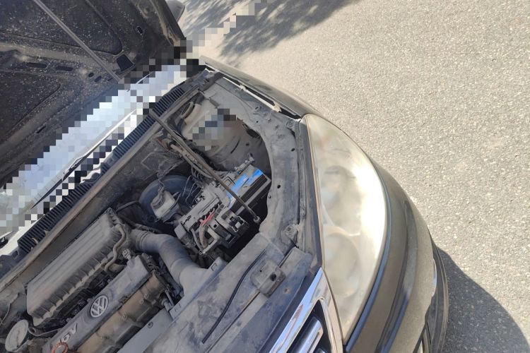 Used Volkswagen Lavida 2011 1.6L Automatic Premium Edition Engine Bay Left