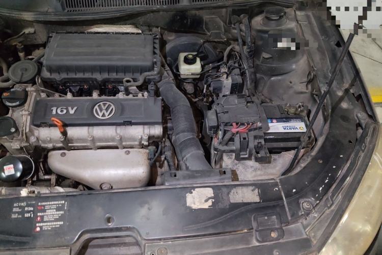Used Volkswagen Lavida 2011 1.6L Manual - Premium Edition Engine Bay Left