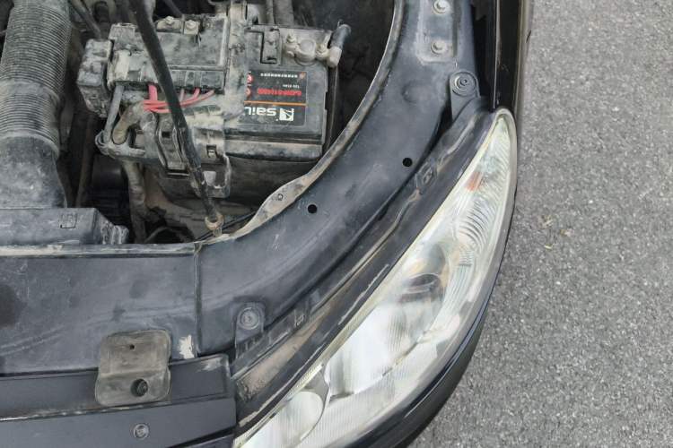Used Volkswagen Lavida 2011 1.6L Manual Joy Version Engine Bay Left