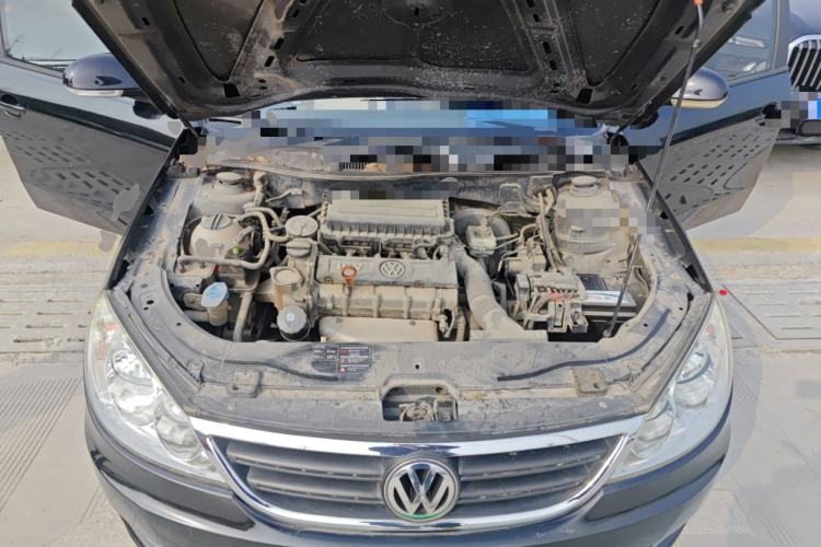 Used Volkswagen Lavida 2011 1.6L Manual Joy Version Engine Bay