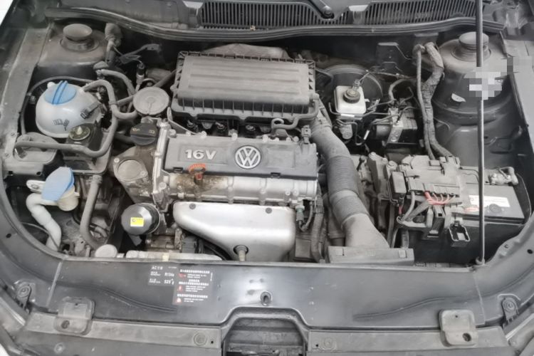 Used Volkswagen Lavida 2011 1.6L Automatic PinYou Edition Engine Bay