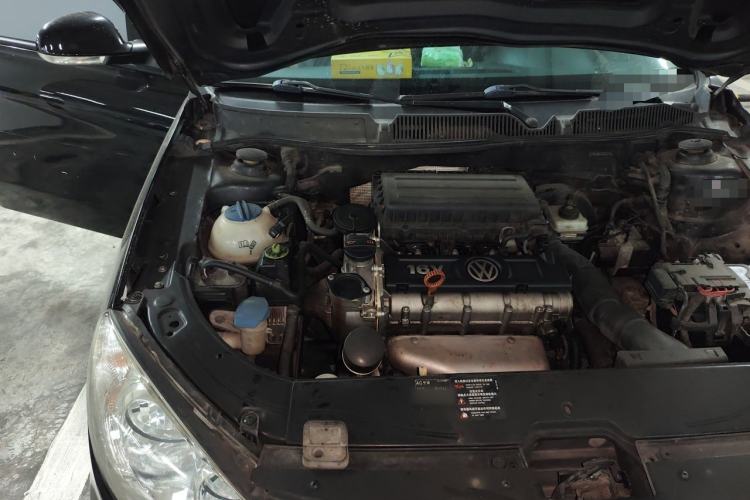 Used Volkswagen Lavida 2011 1.6L Automatic PinYou Edition Engine Bay Right