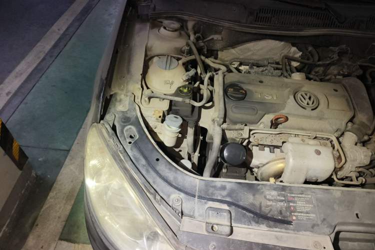Used Volkswagen Lavida 2011 1.4 TSI DSG Prestige Edition Engine Bay Right