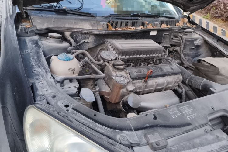 Used Volkswagen Lavida 2011 1.6L Manual Joy Version Engine Bay Right