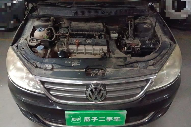 Used Volkswagen Lavida 2011 1.6L Automatic Premium Edition Engine Bay