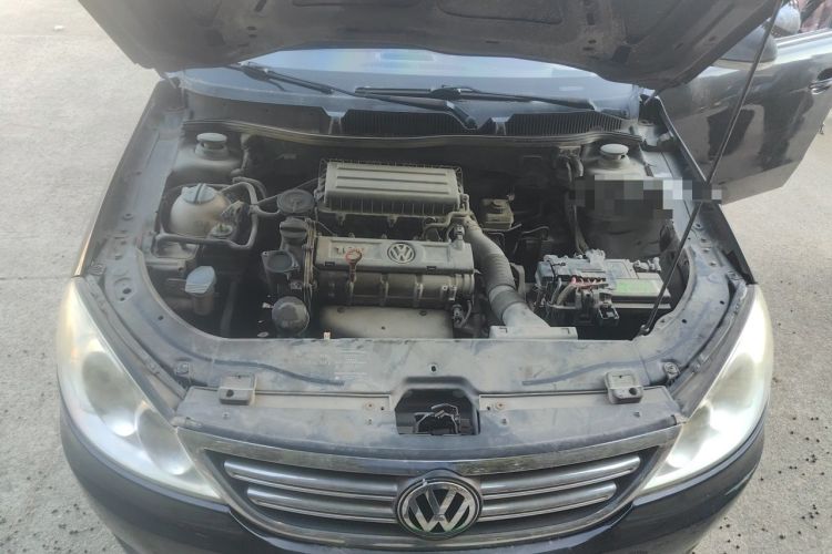 Used Volkswagen Lavida 2011 1.6L Manual Joy Version Engine Bay