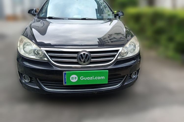 Used Volkswagen Lavida 2011 1.6L Manual - Premium Edition Front