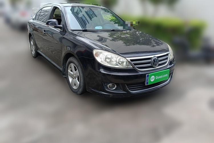 Used Volkswagen Lavida 2011 1.6L Manual - Premium Edition Front Right 45 Deg