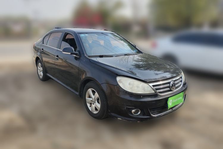 Used Volkswagen Lavida 2011 1.6L Manual - Premium Edition Front Right 45 Deg