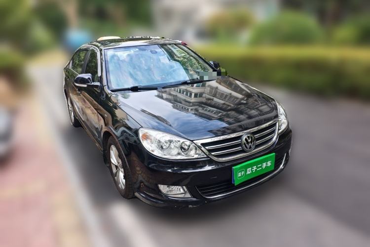 Used Volkswagen Lavida 2011 1.4 TSI Manual Prestige Edition Front Right 45 Deg
