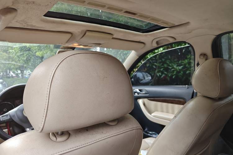 Used Volkswagen Lavida 2011 1.6L Automatic Pinxuan Edition Headliner