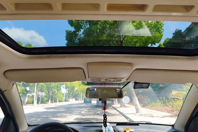 Used Volkswagen Lavida 2011 1.6L Manual - Premium Edition Headliner