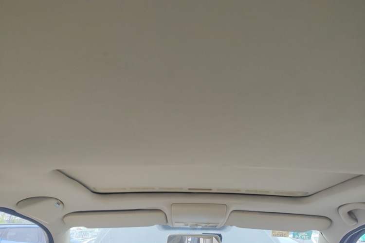 Used Volkswagen Lavida 2011 1.6L Manual - Premium Edition Headliner