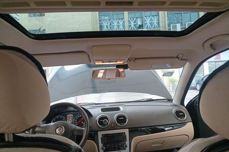 Used Volkswagen Lavida 2011 1.6L Automatic Premium Edition Headliner