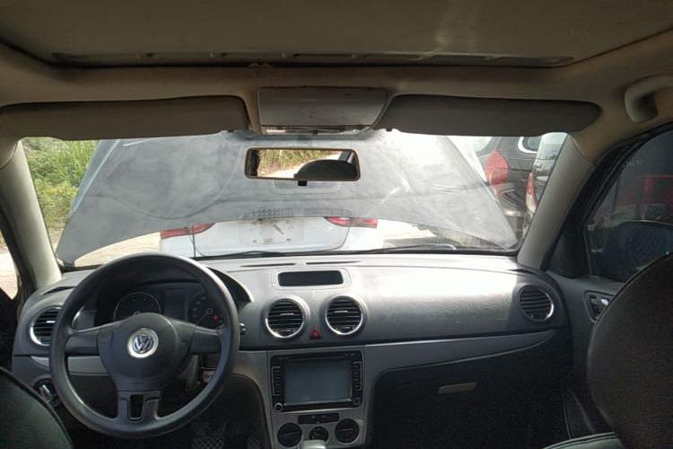 Used Volkswagen Lavida 2011 1.6L Automatic Premium Edition Headliner