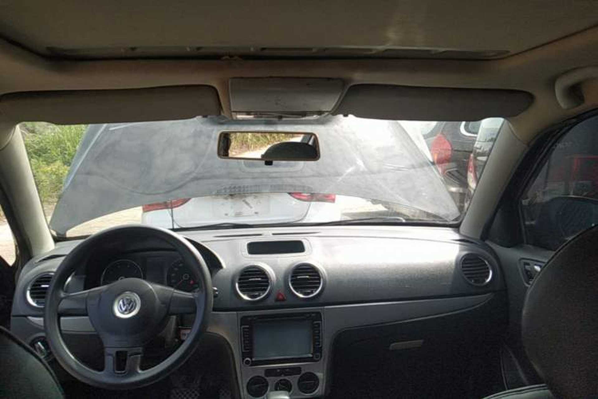 Used Volkswagen Lavida 2011 1.6L Automatic Premium Edition Headliner