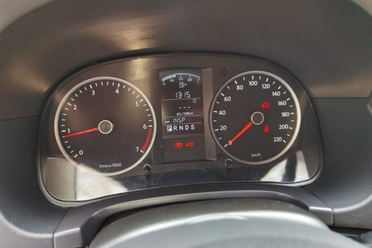 Used Volkswagen Lavida 2011 1.6L Automatic PinYou Edition Instrument Cluster