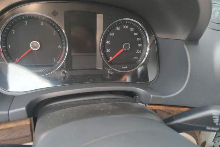 Used Volkswagen Lavida 2011 1.6L Automatic Pinxuan Edition Instrument Cluster