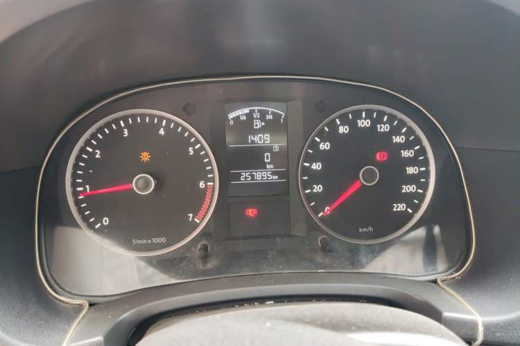 Used Volkswagen Lavida 2011 1.6L Manual Joy Version Instrument Cluster