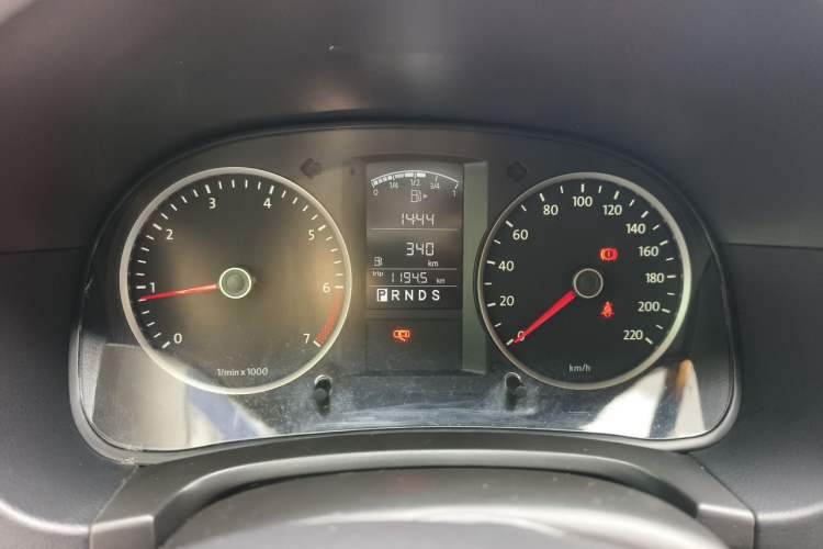 Used Volkswagen Lavida 2011 1.6L Automatic PinYou Edition Instrument Cluster
