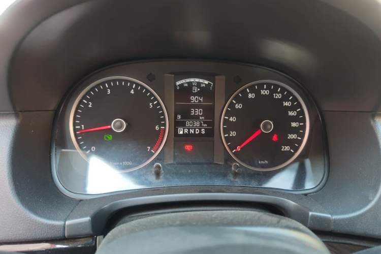 Used Volkswagen Lavida 2011 1.6L Automatic PinYou Edition Instrument Cluster