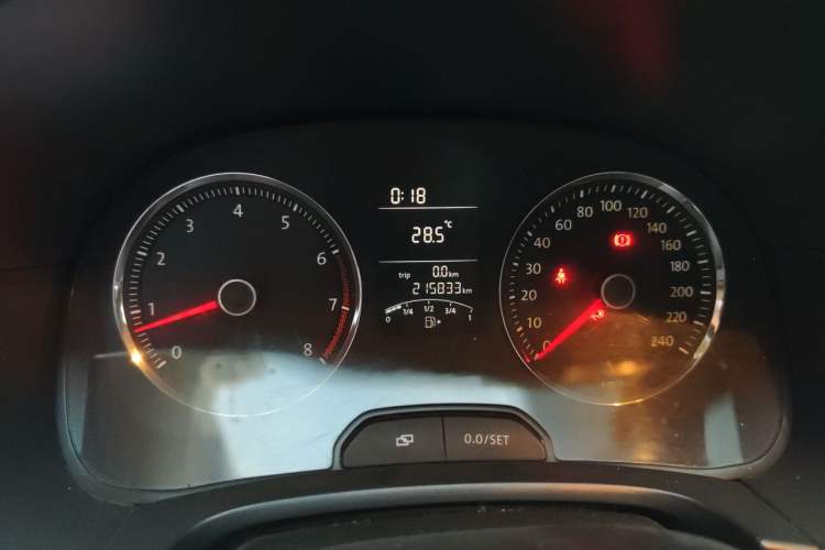 Used Volkswagen Lavida 2011 1.4 TSI Manual Prestige Edition Instrument Cluster