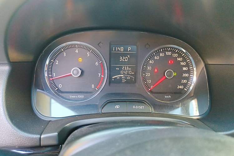 Used Volkswagen Lavida 2011 1.4 TSI DSG Prestige Edition Instrument Cluster