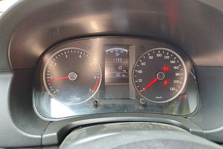 Used Volkswagen Lavida 2011 1.6L Manual Joy Version Instrument Cluster
