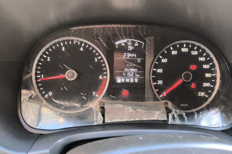 Used Volkswagen Lavida 2011 1.6L Automatic PinYou Edition Instrument Cluster