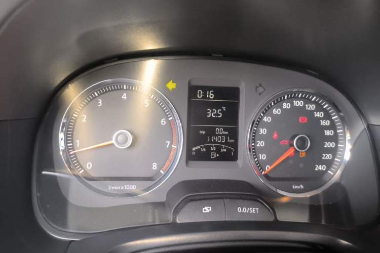 Used Volkswagen Lavida 2011 1.4 TSI Manual Prestige Edition Instrument Cluster