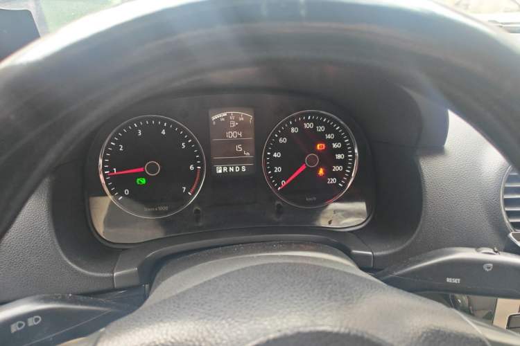 Used Volkswagen Lavida 2011 1.6L Automatic Premium Edition Instrument Cluster