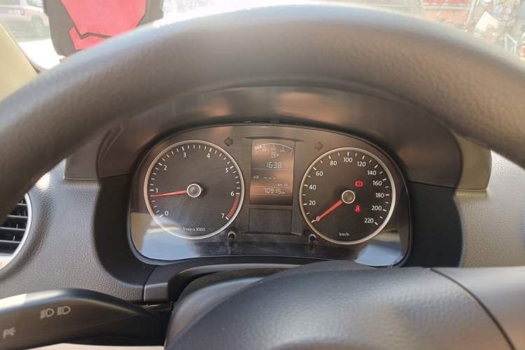 Used Volkswagen Lavida 2011 1.6L Manual Joy Version Instrument Cluster