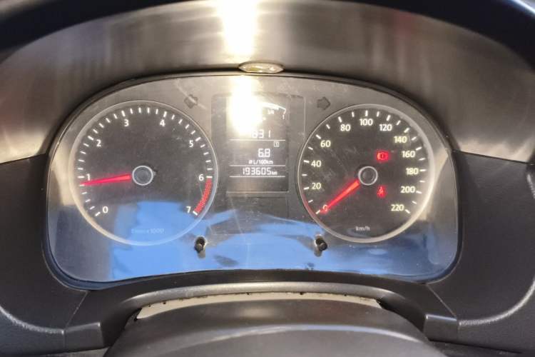 Used Volkswagen Lavida 2011 1.6L Manual Joy Version Instrument Cluster