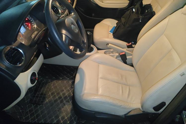 Used Volkswagen Lavida 2011 1.4 TSI Manual Prestige Edition Left Front Seat