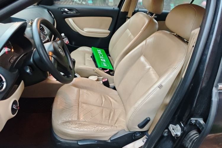 Used Volkswagen Lavida 2011 1.4 TSI Manual Prestige Edition Left Front Seat