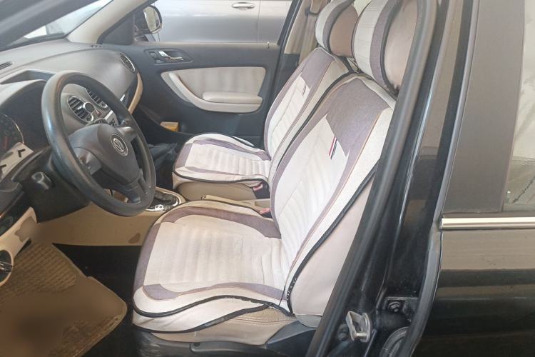 Used Volkswagen Lavida 2011 1.6L Automatic Premium Edition Left Front Seat