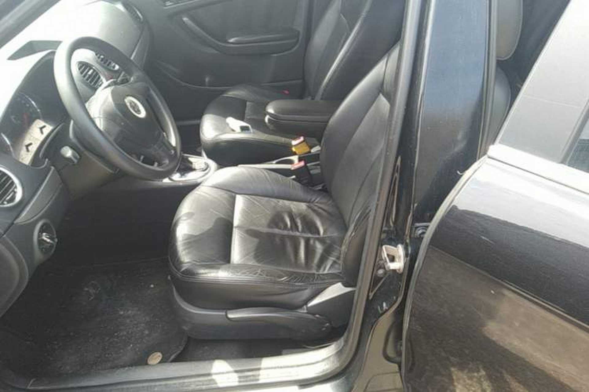 Used Volkswagen Lavida 2011 1.6L Automatic Premium Edition Left Front Seat