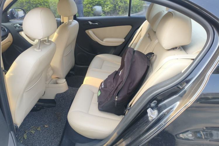Used Volkswagen Lavida 2011 1.6L Automatic Premium Edition Left Rear Seat