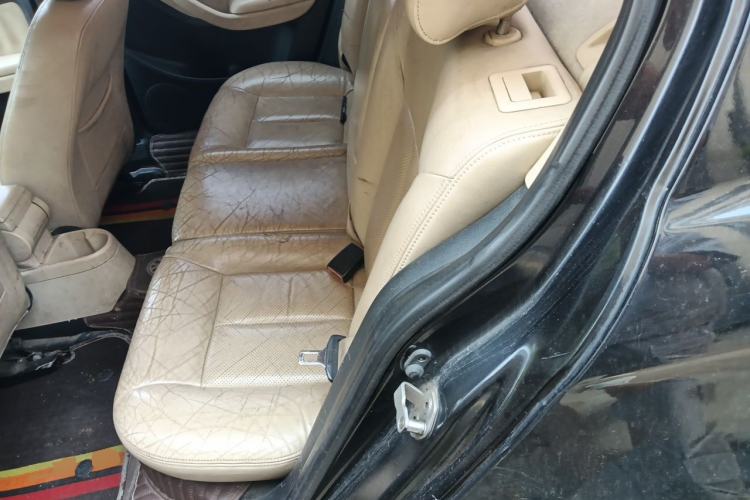 Used Volkswagen Lavida 2011 1.6L Automatic Premium Edition Left Rear Seat