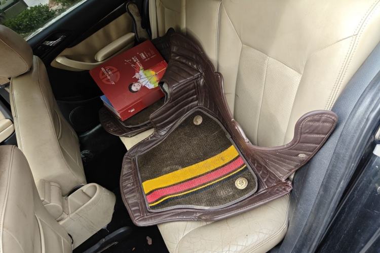 Used Volkswagen Lavida 2011 1.6L Automatic Pinxuan Edition Left Rear Seat