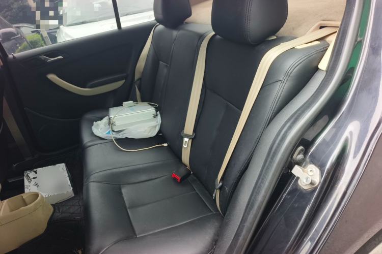 Used Volkswagen Lavida 2011 1.6L Automatic PinYou Edition Left Rear Seat