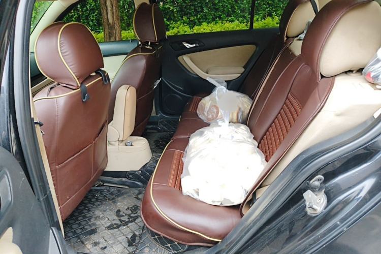 Used Volkswagen Lavida 2011 1.6L Manual Joy Version Left Rear Seat