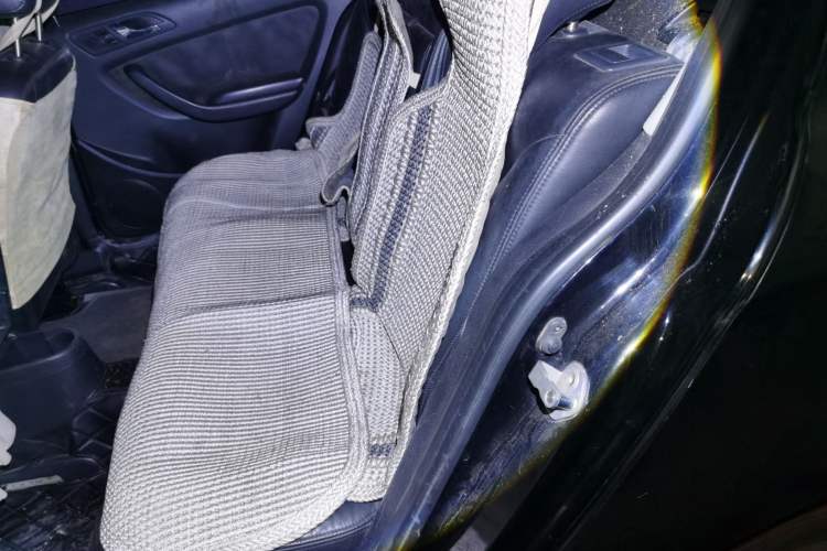 Used Volkswagen Lavida 2011 1.6L Automatic Premium Edition Left Rear Seat