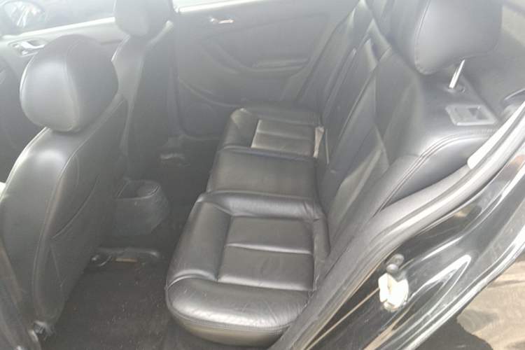 Used Volkswagen Lavida 2011 1.6L Automatic Premium Edition Left Rear Seat