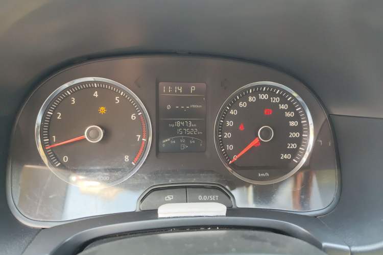 Used Volkswagen Lavida 2011 1.4 TSI DSG Prestige Edition Odometer Close Up