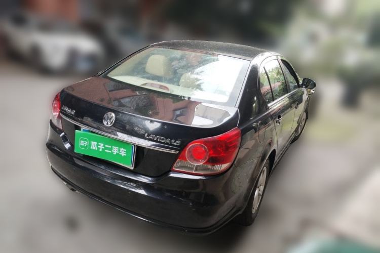 Used Volkswagen Lavida 2011 1.6L Manual - Premium Edition Rear Right 45 Deg