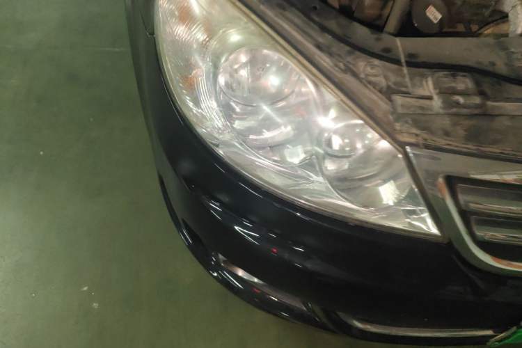 Used Volkswagen Lavida 2011 1.4 TSI Manual Prestige Edition Right Front Headlight